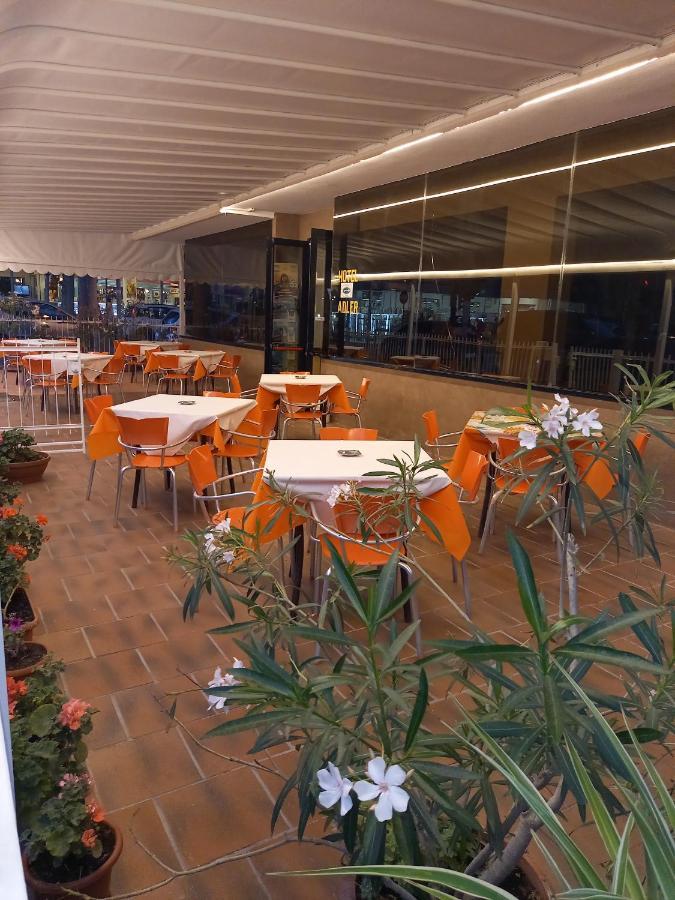 Hotel Adler Rimini Extérieur photo