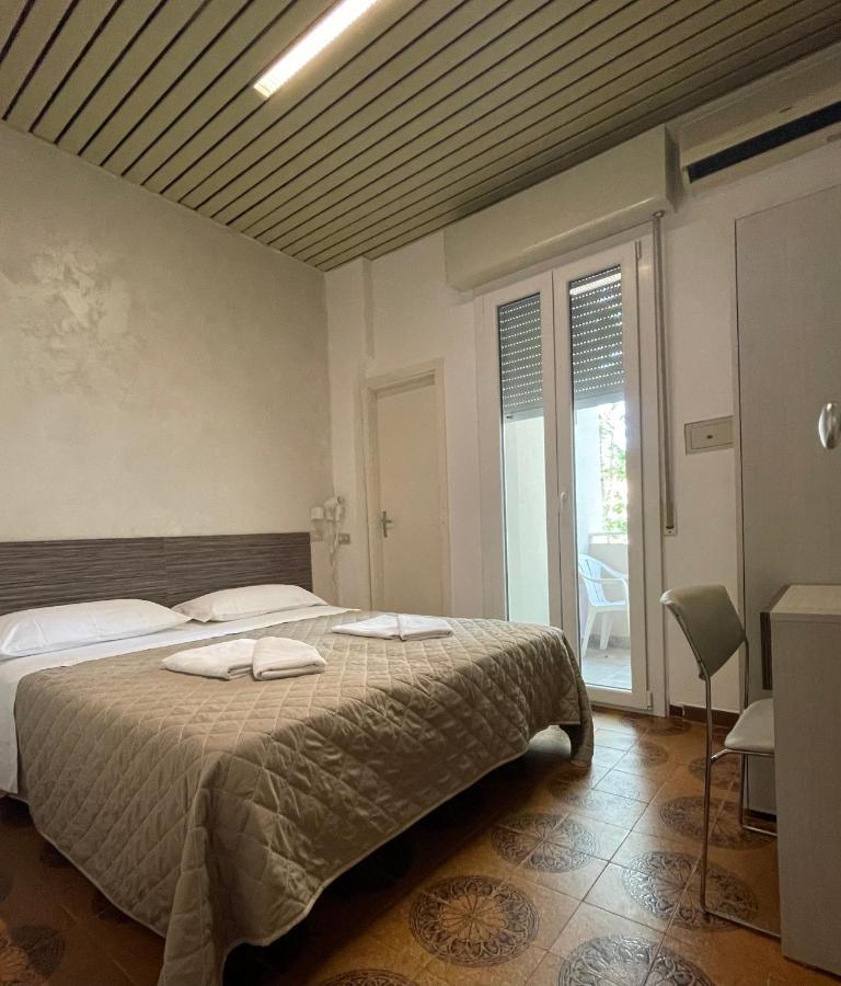 Hotel Adler Rimini Extérieur photo