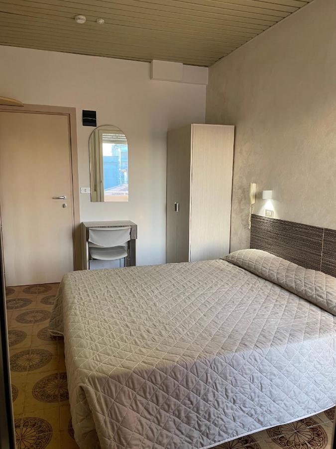Hotel Adler Rimini Extérieur photo