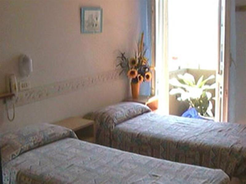 Hotel Adler Rimini Extérieur photo
