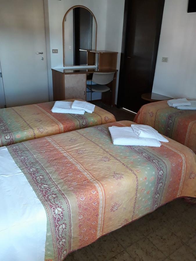 Hotel Adler Rimini Extérieur photo